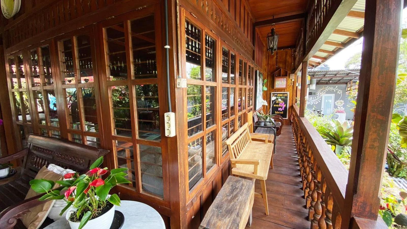Rumah Kayu Sulawesi Antique Bedugul  Zewnętrze zdjęcie